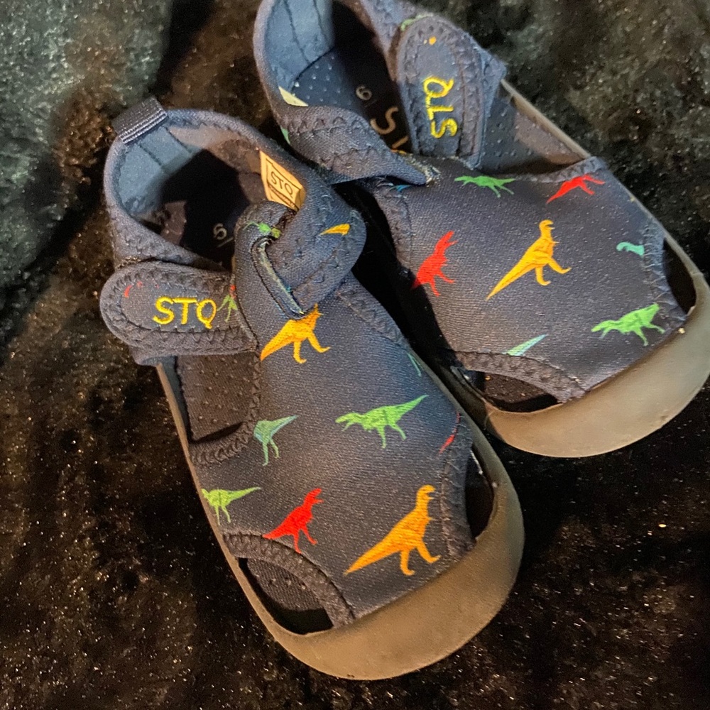 Water shoes